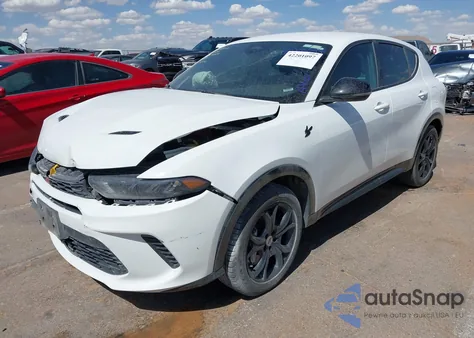 2024 Dodge Hornet R/T z USA, uszkodzony, nr VIN ZACPDFCWXR3A30157